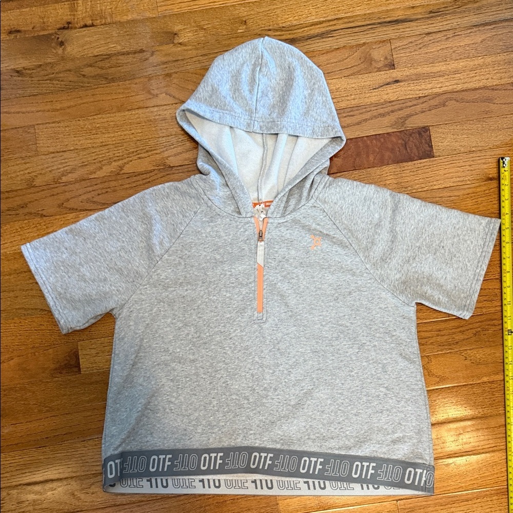 Orangetheory Kids Short-Sleeve Gray Hooded Top with Coral Zip Accent